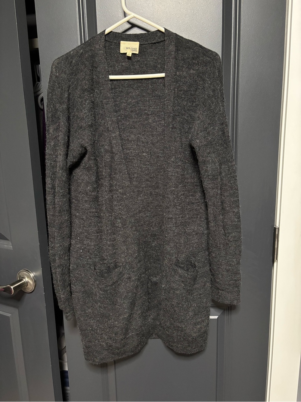 Wilfred Charcoal Gray Open-Front Pocket Cardigan